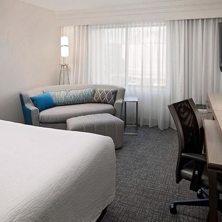 Courtyard Houston Westchase Hotel Ngoại thất bức ảnh