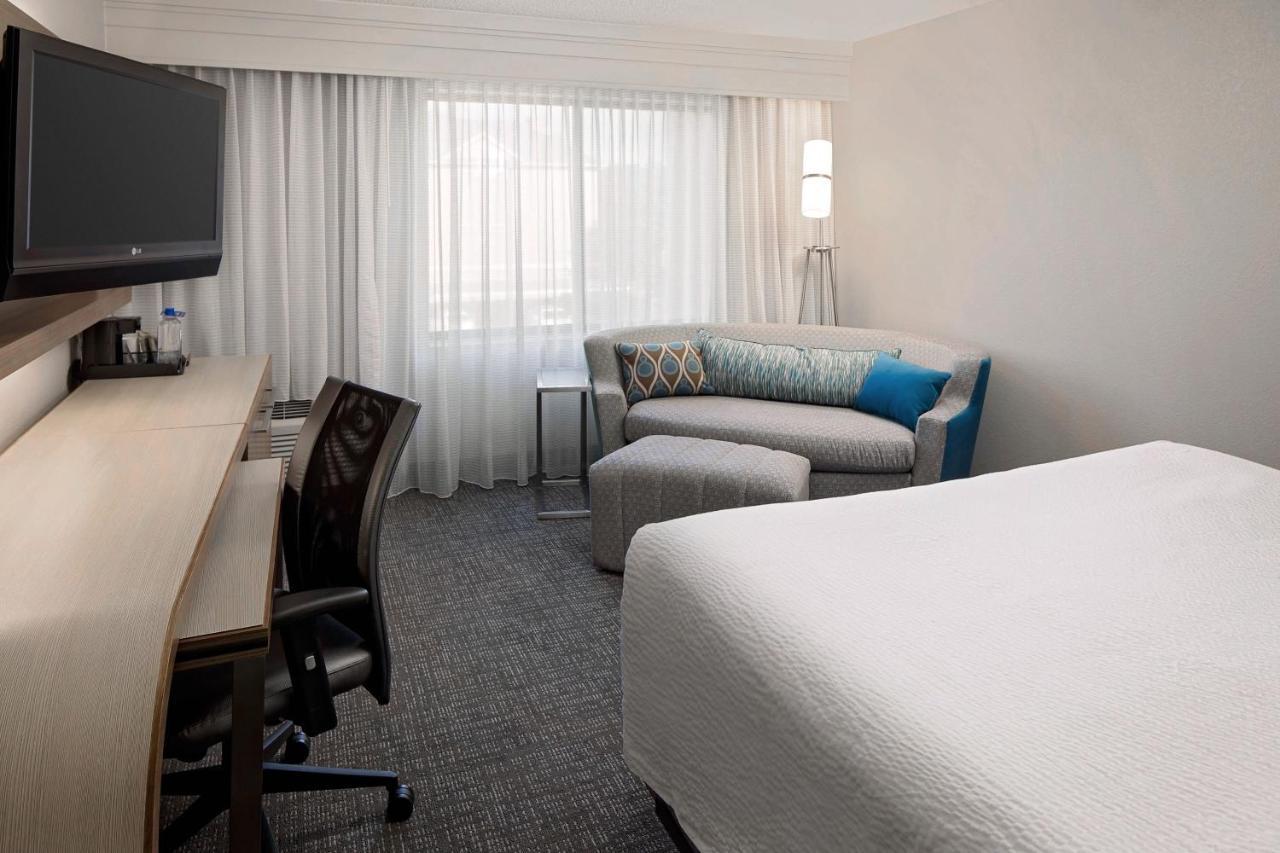 Courtyard Houston Westchase Hotel Ngoại thất bức ảnh