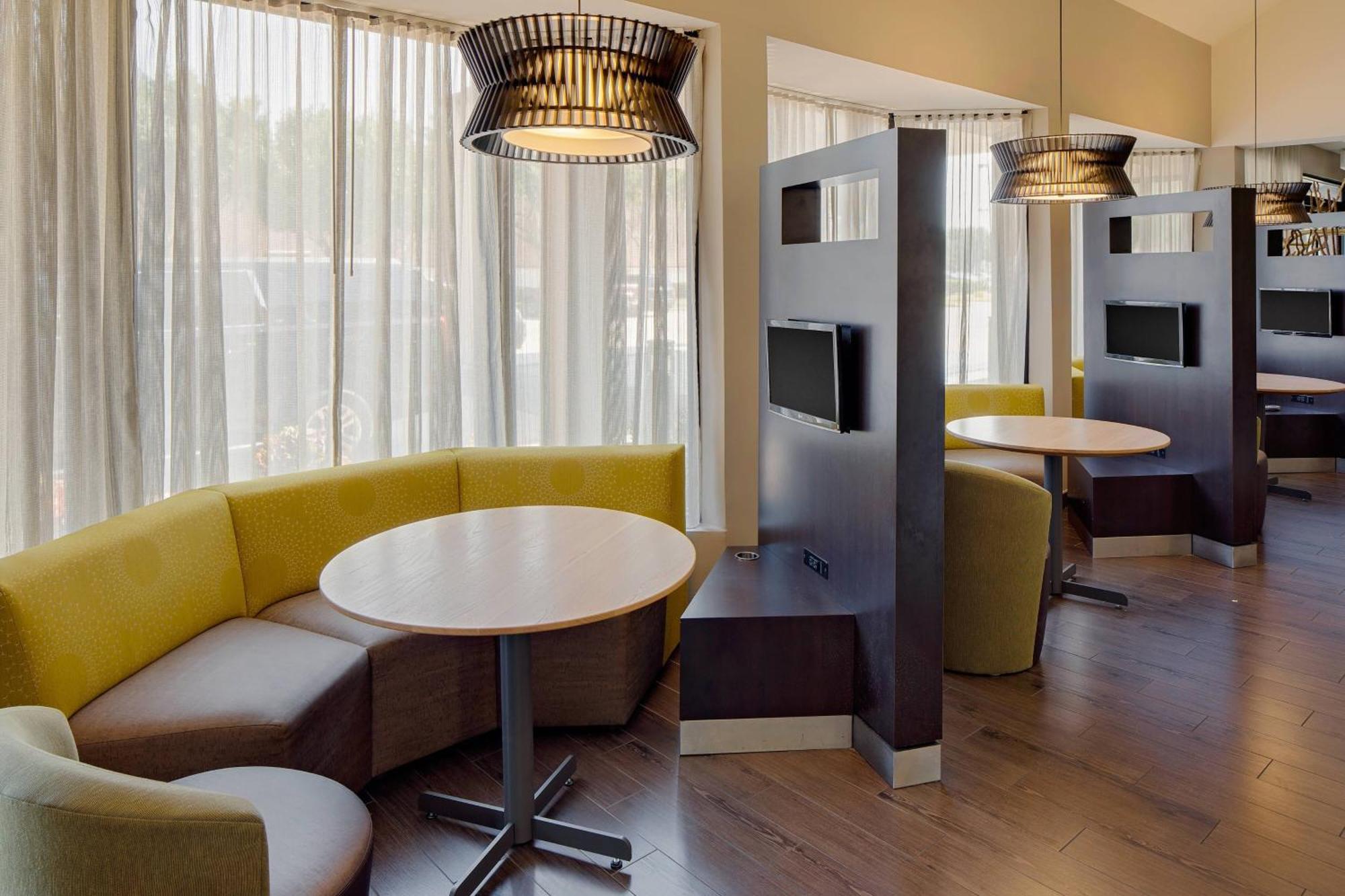 Courtyard Houston Westchase Hotel Ngoại thất bức ảnh