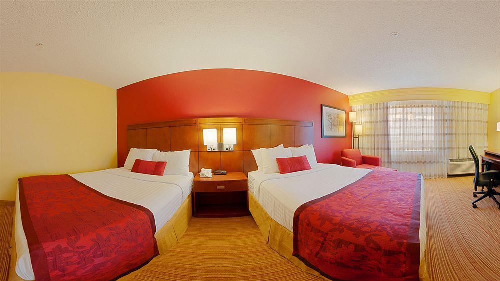 Courtyard Houston Westchase Hotel Ngoại thất bức ảnh